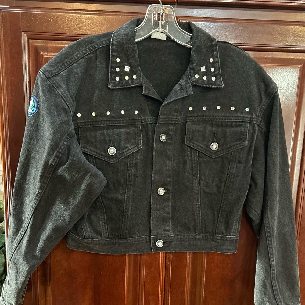 Vintage 80s authentic  LA Gear denim jacket, woman’s size M